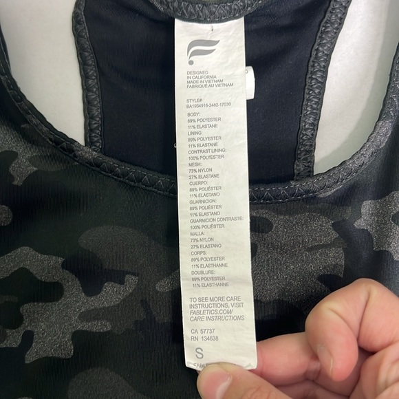 Fabletics On-The-Go Medium Impact Sports Bra Camo S - Picture 3 of 5